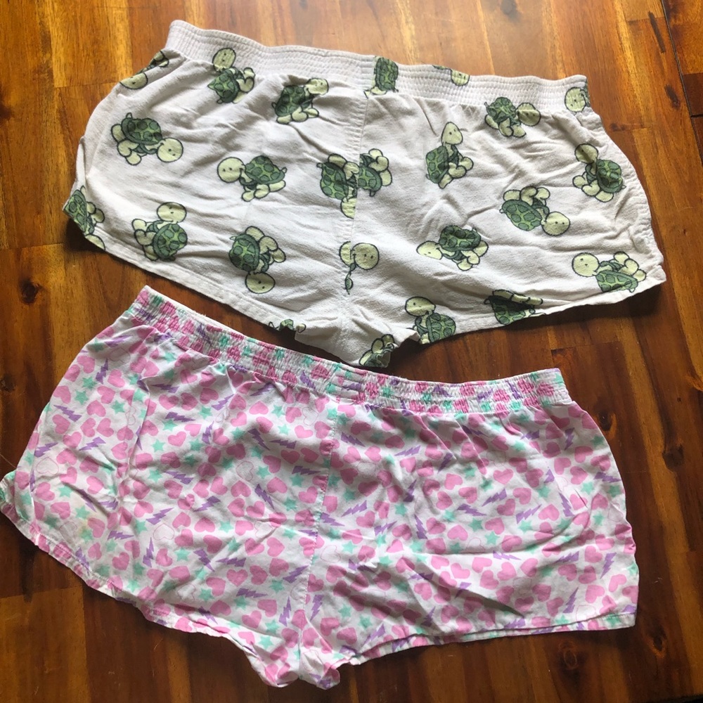 💗🐢Two Pairs of PJ/Lounge Shorts GUC - Picture 2 of 5